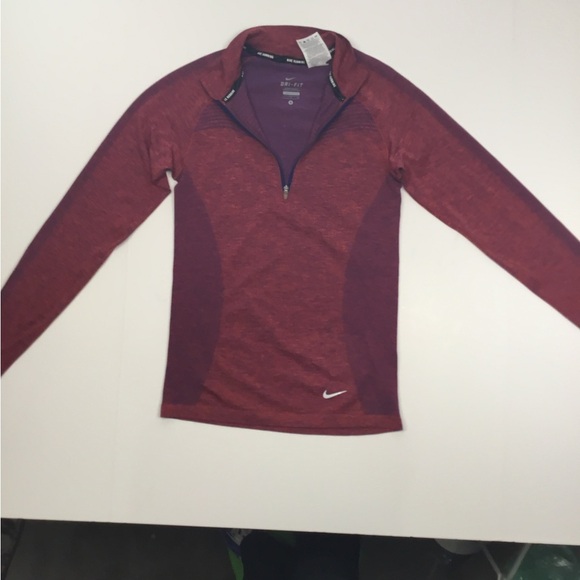 Nike Running Dri Fit Long Sleeve Top womens size small - Picture 6 of 6